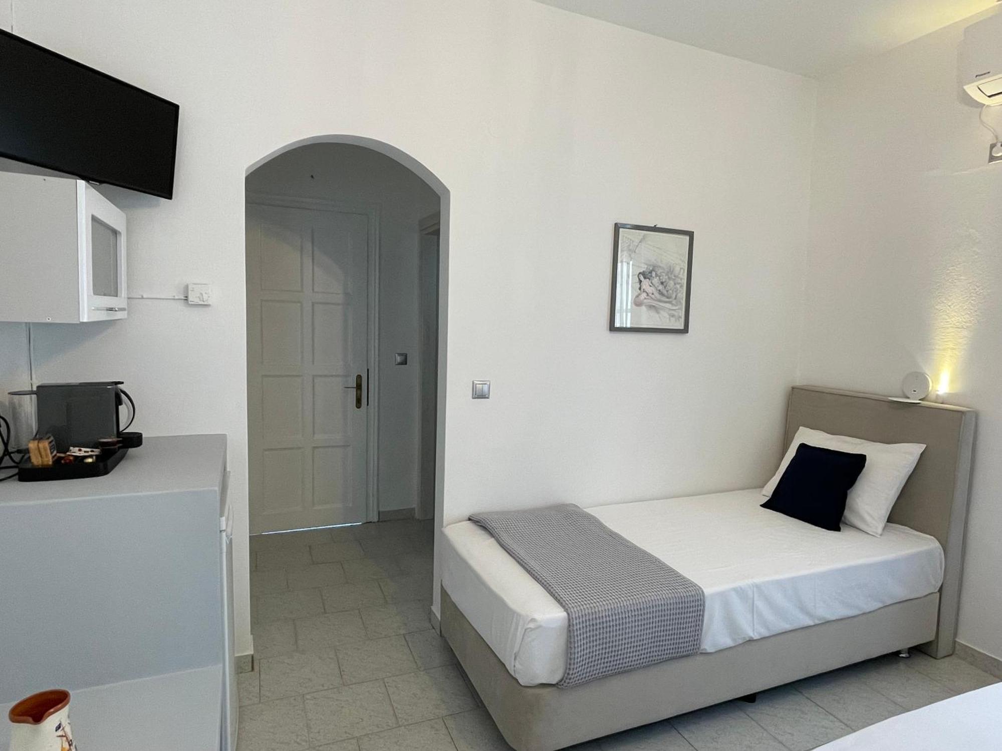 Ferienwohnung Meltemi Kamares  Exterior foto