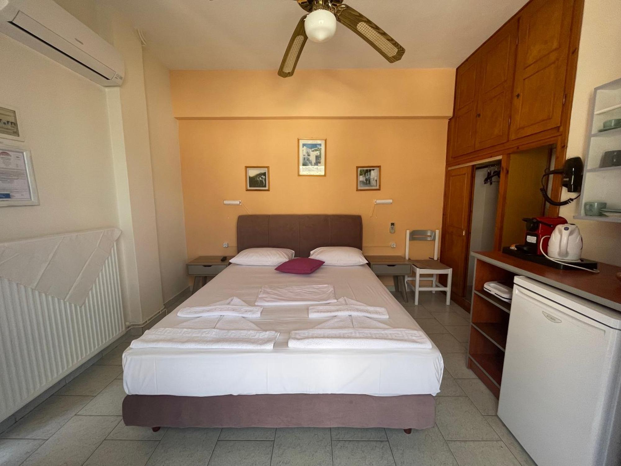 Ferienwohnung Meltemi Kamares  Exterior foto