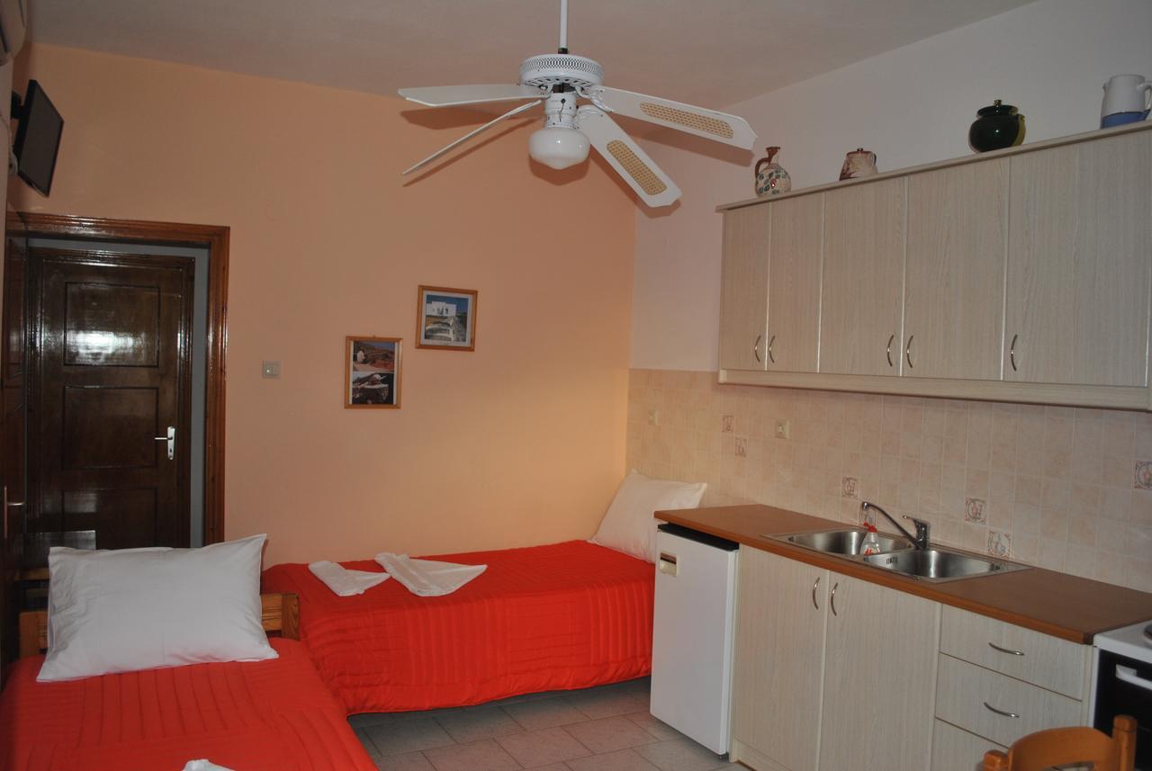 Ferienwohnung Meltemi Kamares  Exterior foto